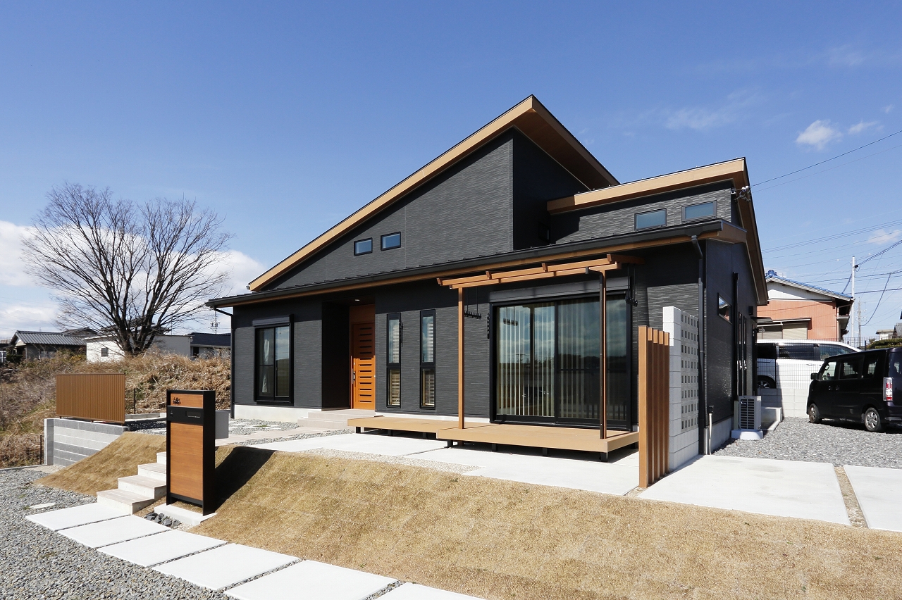 ■敷地を有効利用した外観デザインの平屋住宅注文住宅